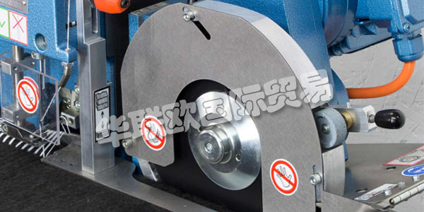 德國DOHLE主要產(chǎn)品：DOHLE縫紉機(jī)、包縫機(jī)、鏈?zhǔn)娇p紉機(jī)、立式縫紉機(jī)等。DOHLE GMBH&Co. KG的亞琛自1870年與高素質(zhì)的員工的專家為您的貨物在紡織品和地毯行業(yè)加盟的廣泛基礎(chǔ)的基礎(chǔ)。