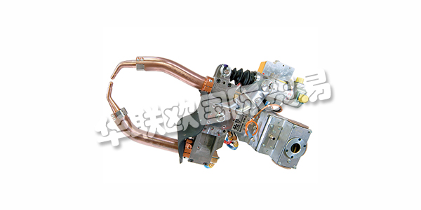 ARO總部位于法國勒芒附近的Chateau-du-Loir，在歐洲，美洲和遠東設有地區(qū)辦事處，并擁有獨立的銷售和服務合作伙伴。ARO是多學科英國工程集團Langley Holdings plc的一個部門。?