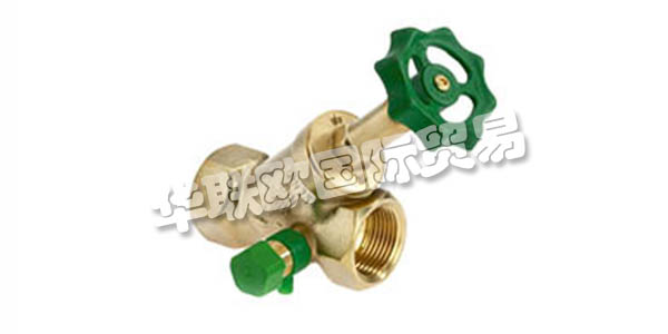 BENDER作為生產(chǎn)商(德國制造)，自1934年以來一直生產(chǎn)關閉和分配器配件以及定制系列產(chǎn)品。裝配時間短，使用壽命長、高效率和靈活性是公司產(chǎn)品的特征。