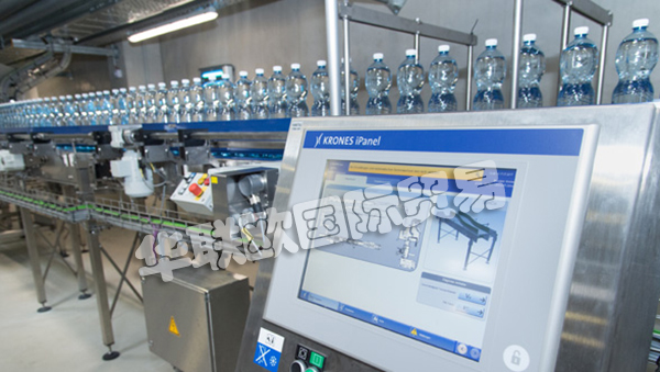 品牌介紹：【KRONES】總部位于德國新特勞普林的克朗斯KRONES集團為各種工藝過程技術、灌裝技術和包裝技術開發(fā)規(guī)劃并制造機器和整套設備。KRONES的產品組合借助內部物流系統(tǒng)、信息技術和工廠規(guī)劃而得以完善。KRONES設備每天處理的瓶子、易拉罐和特殊造型容器數(shù)以百萬計...更多關于德國KRONES,KRONES灌裝機,KRONES貼標機產品內容還請繼續(xù)閱讀以下文章，謝謝！