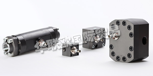 傳感器是一種檢測(cè)裝置，能感受到被測(cè)量的信息，并能將感受到的信息，按一定規(guī)律變換成為電信號(hào)或其他所需形式的信息輸出，以滿足信息的傳輸、處理、存儲(chǔ)、顯示、記錄和控制等要求。傳感器在我們生活中的應(yīng)用范圍很廣，種類也繁多，大到一輛汽車，小到一個(gè)智能手環(huán)。下文為您介紹MARPOSS傳感器3602220005。